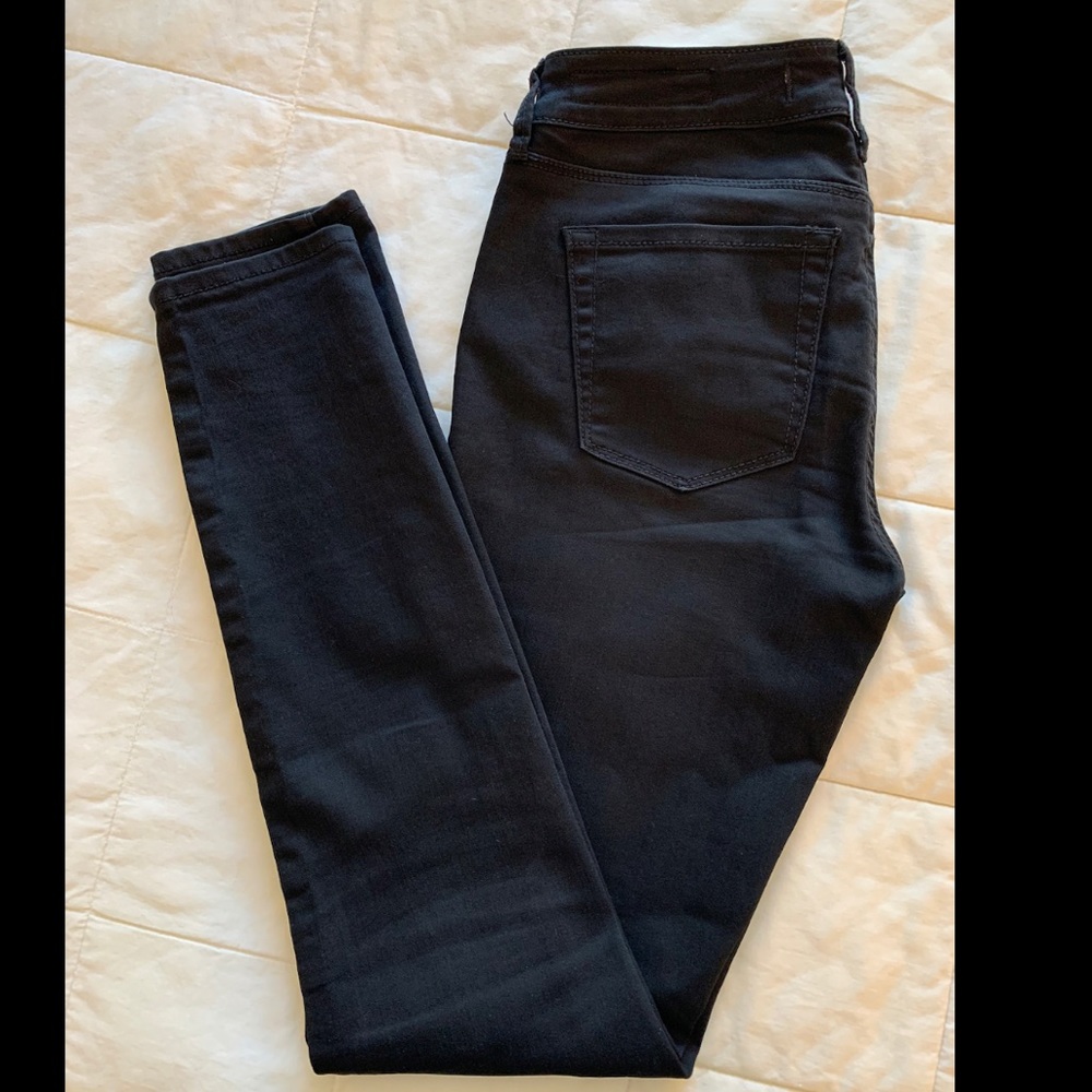 Bullhead black mid-rise skinniest